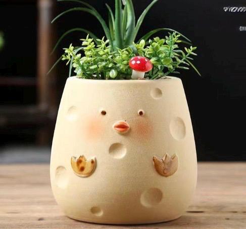Smiley Chicken Ceramics 3 Different Sizes and shapes.