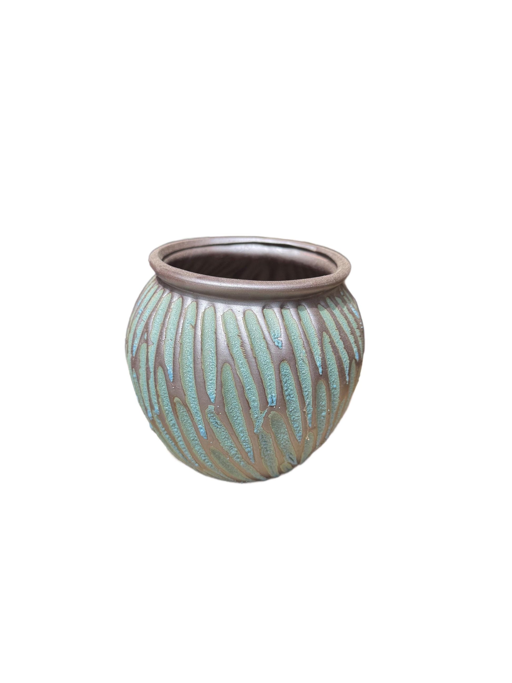 Round Planter 4 different styles to choose from