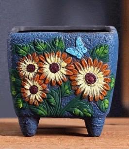 Planters square and round shaped