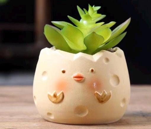 Smiley Chicken Ceramics 3 Different Sizes and shapes.