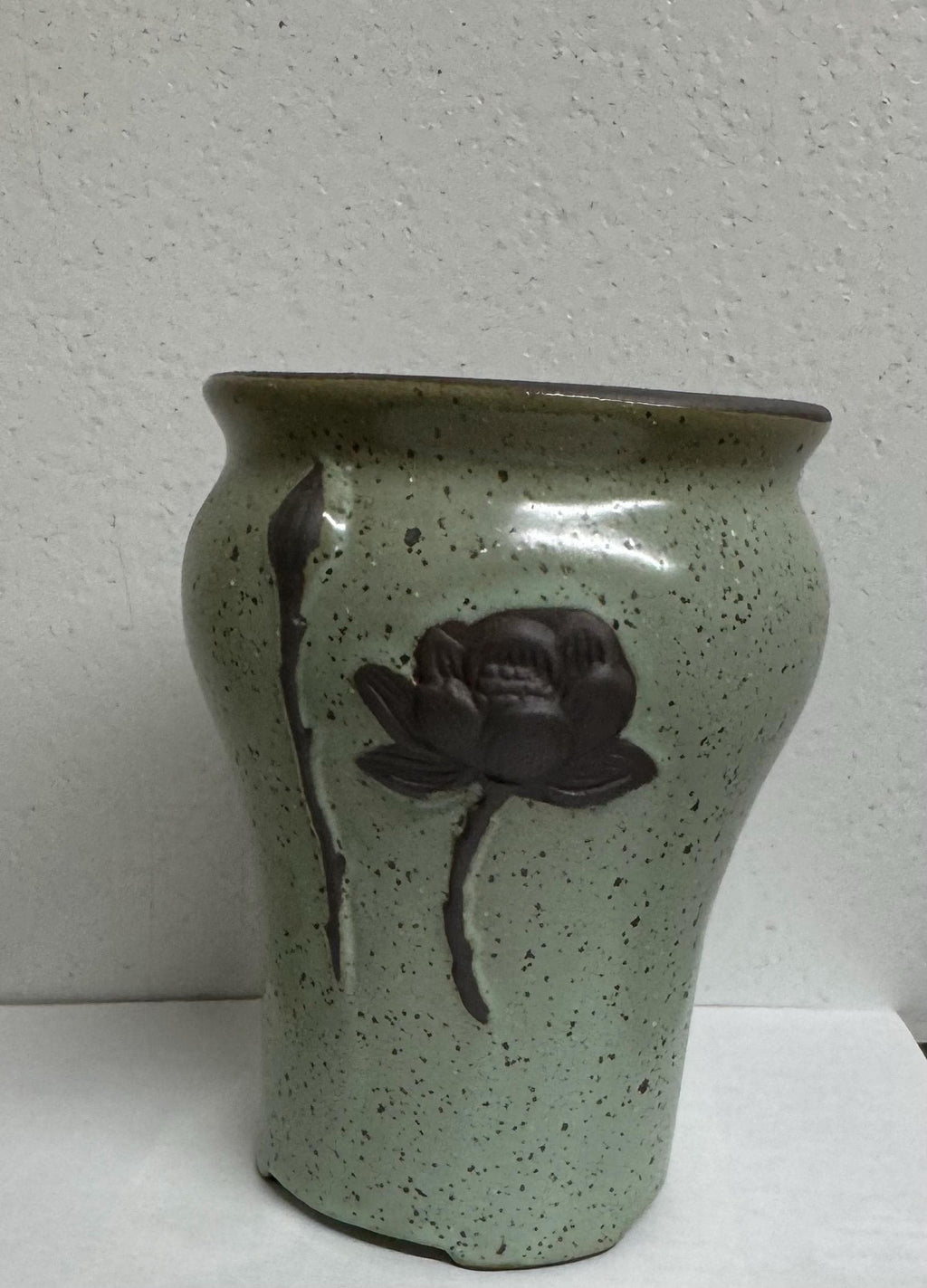 Small vintage plantar